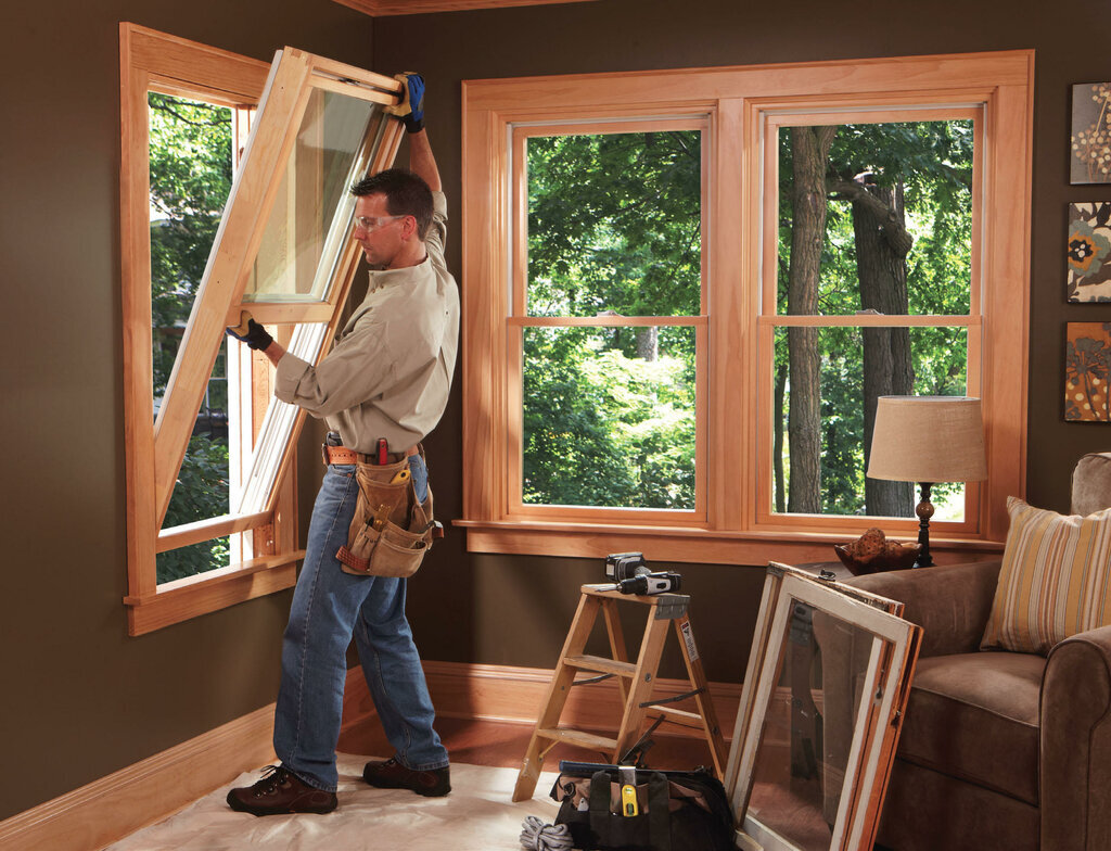 Window installation crew at work on a Lutz, FL home