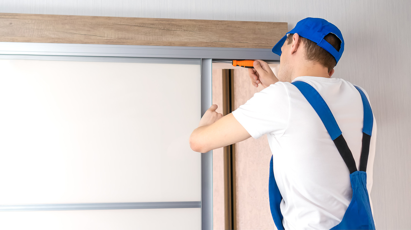 Entry door installation in the Tampa Bay area